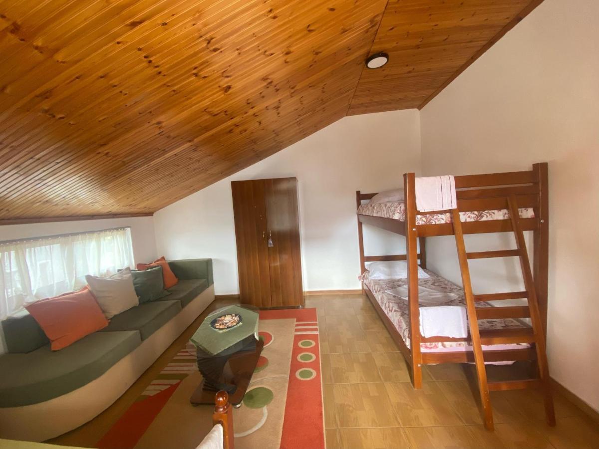 Happy Corner Guest House Shkodër Dış mekan fotoğraf