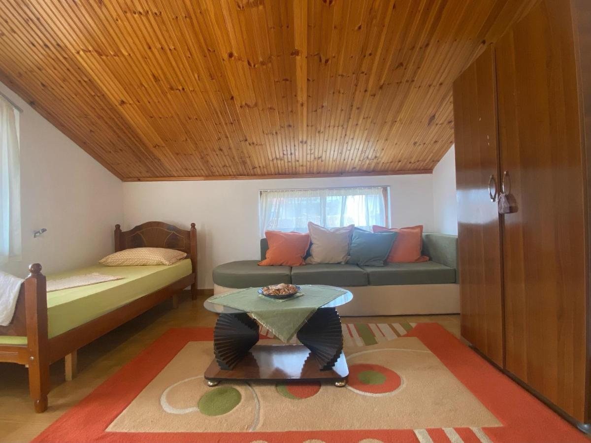 Happy Corner Guest House Shkodër Dış mekan fotoğraf