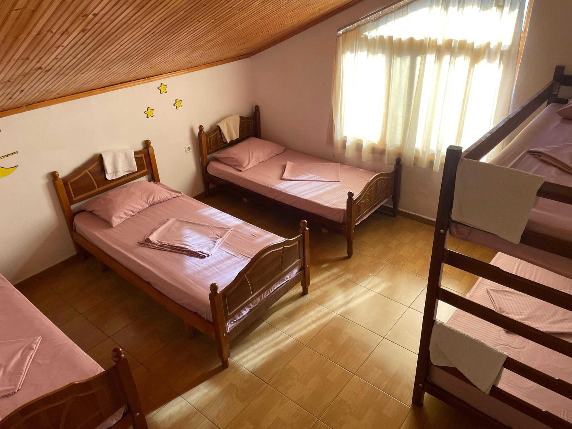 Happy Corner Guest House Shkodër Dış mekan fotoğraf