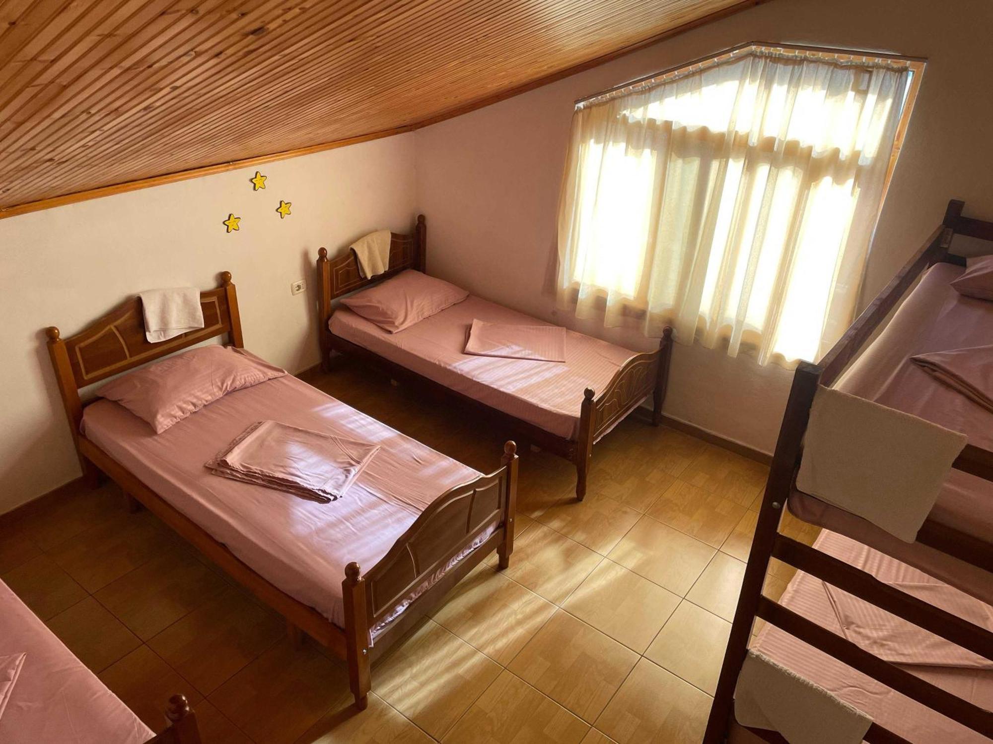 Happy Corner Guest House Shkodër Dış mekan fotoğraf
