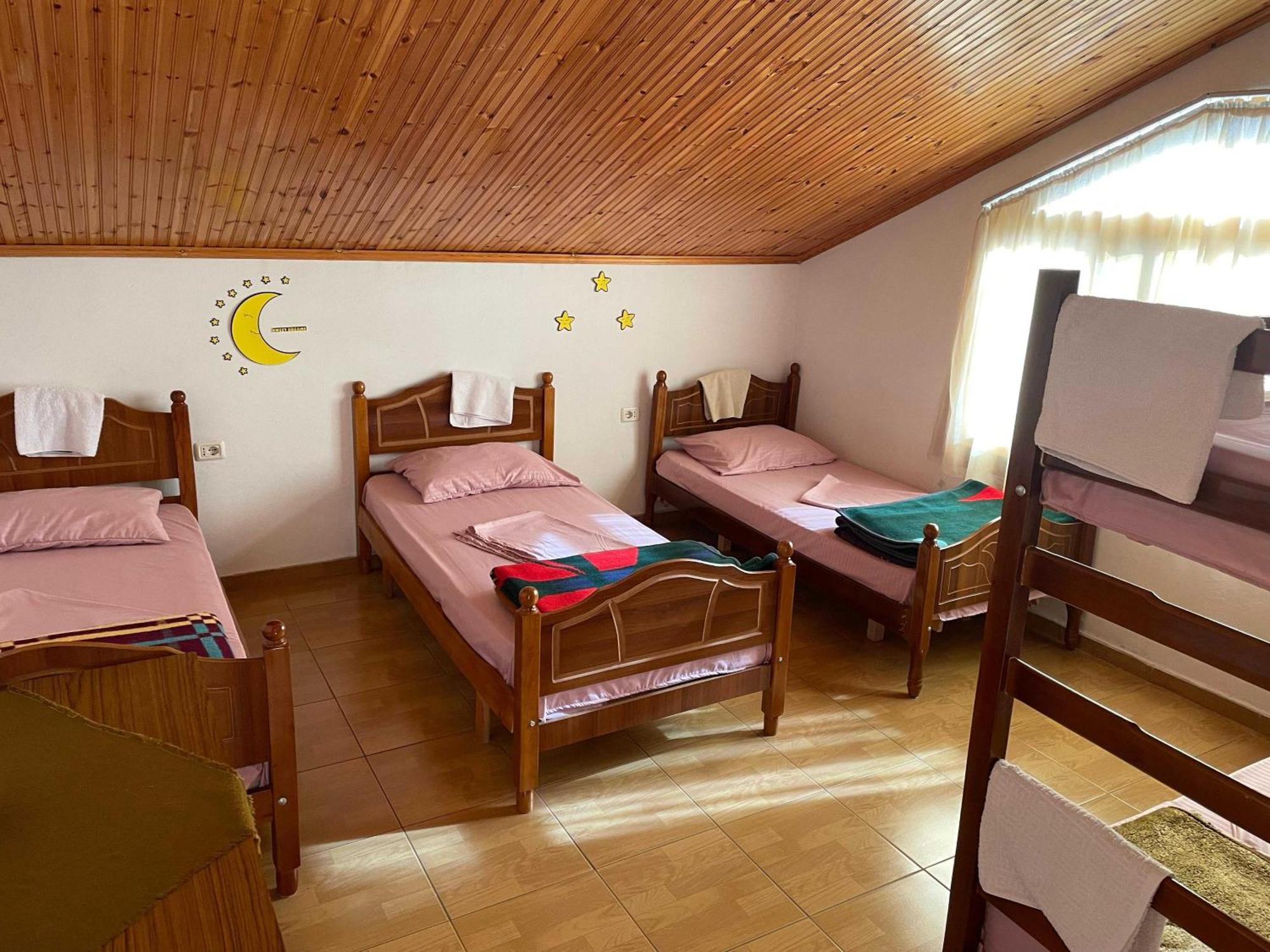 Happy Corner Guest House Shkodër Dış mekan fotoğraf