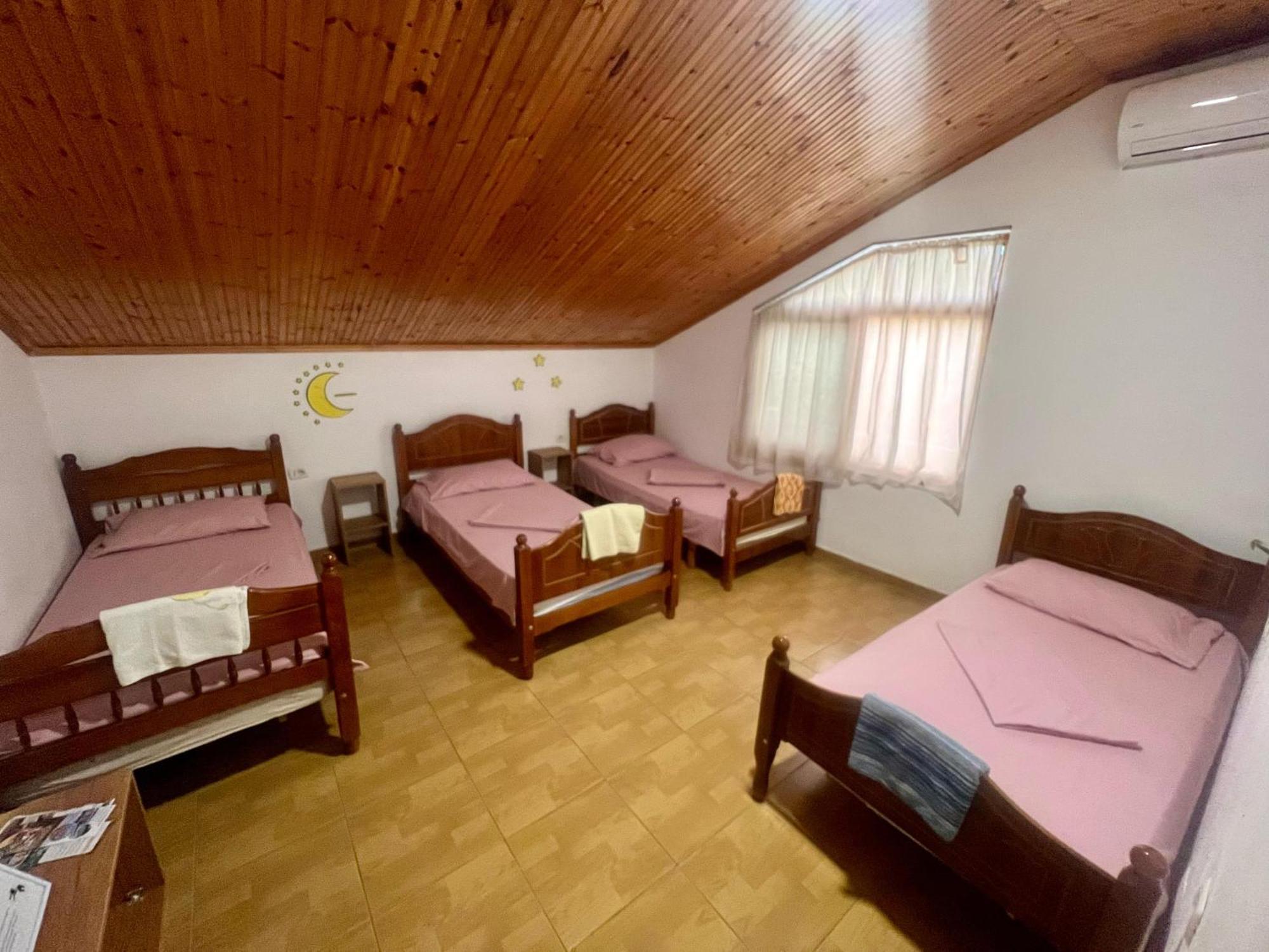 Happy Corner Guest House Shkodër Dış mekan fotoğraf
