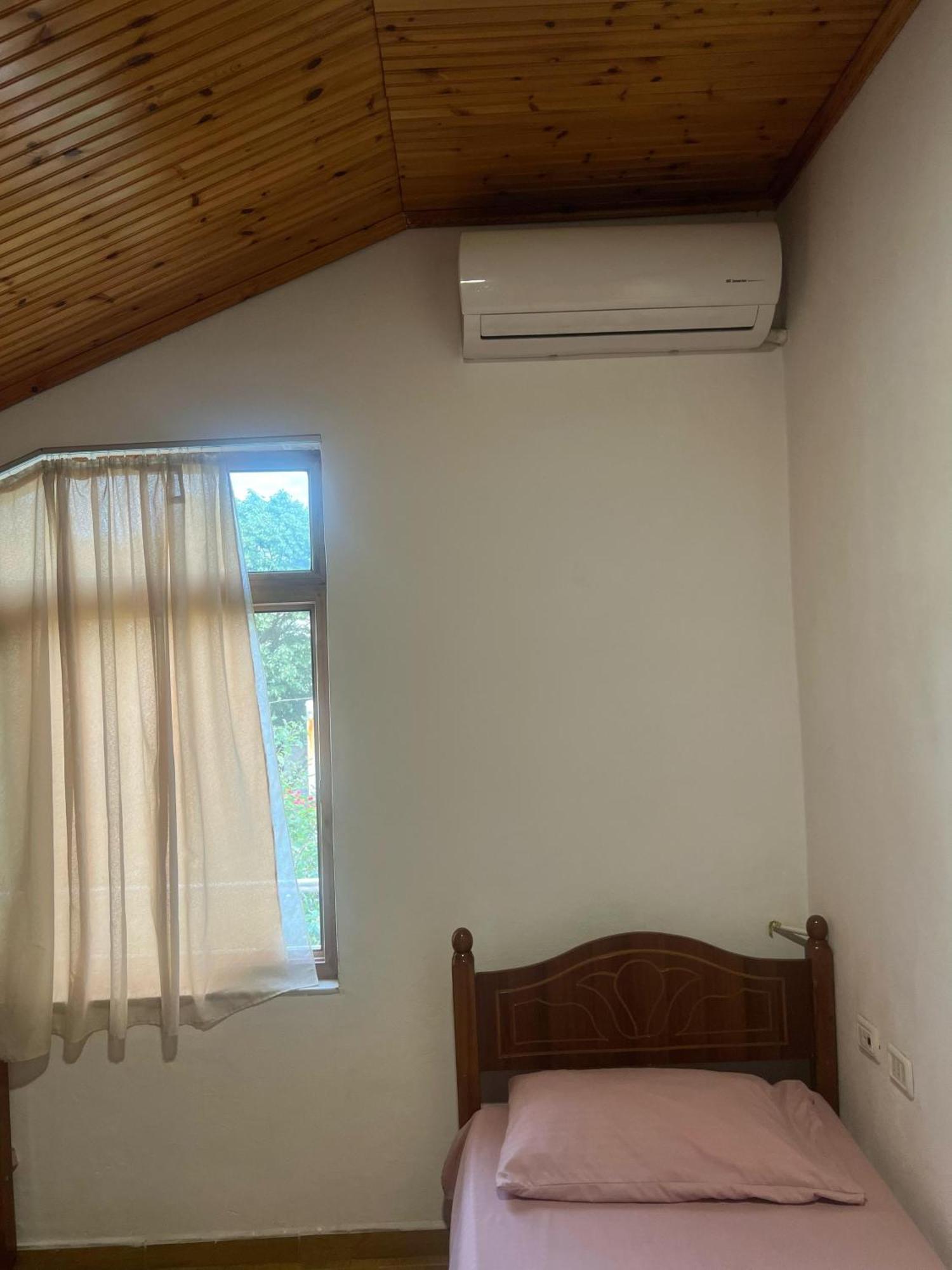 Happy Corner Guest House Shkodër Dış mekan fotoğraf