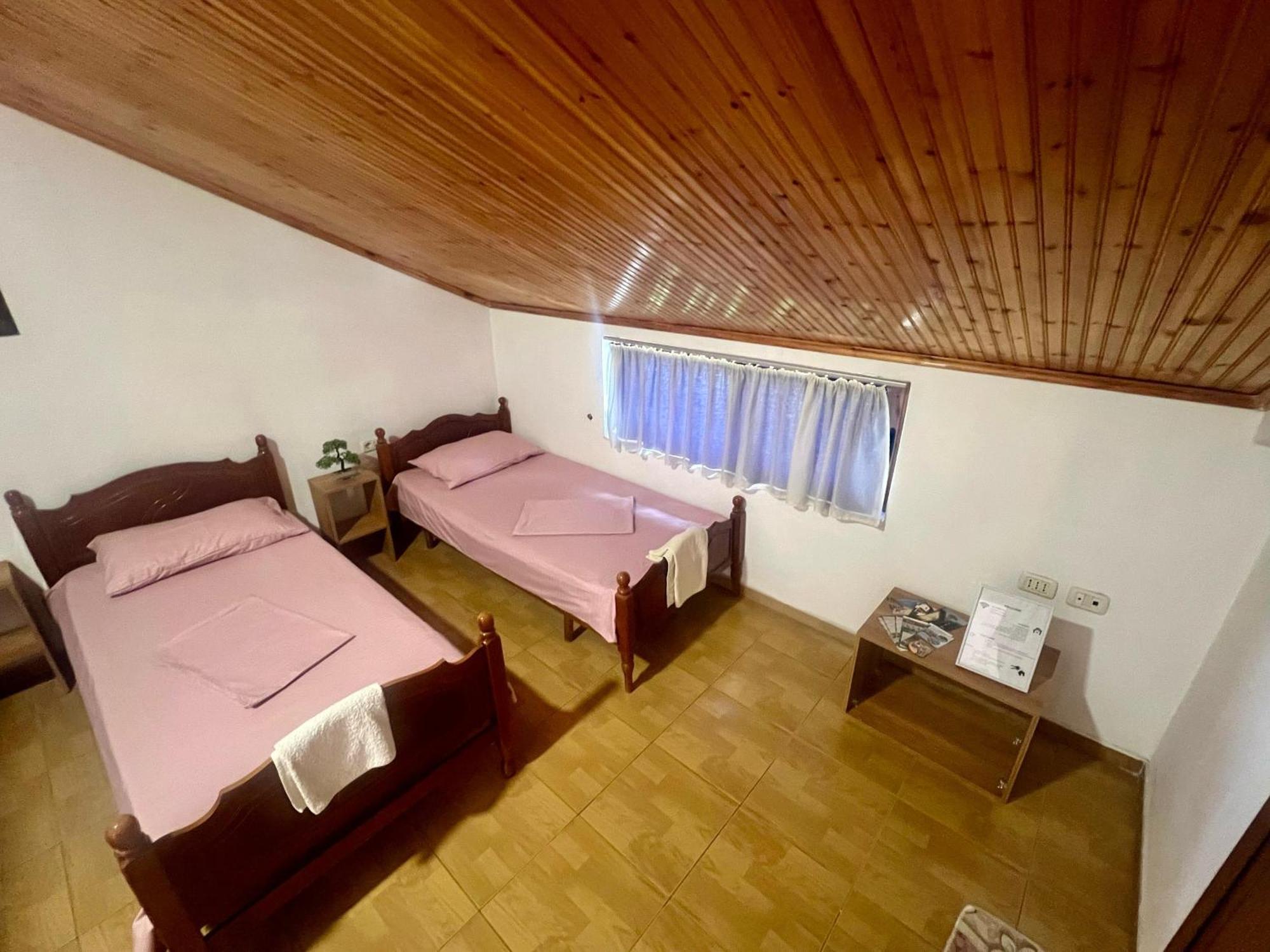 Happy Corner Guest House Shkodër Dış mekan fotoğraf