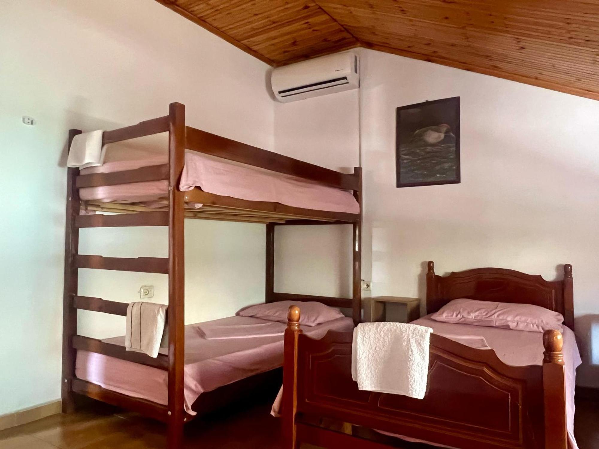 Happy Corner Guest House Shkodër Dış mekan fotoğraf